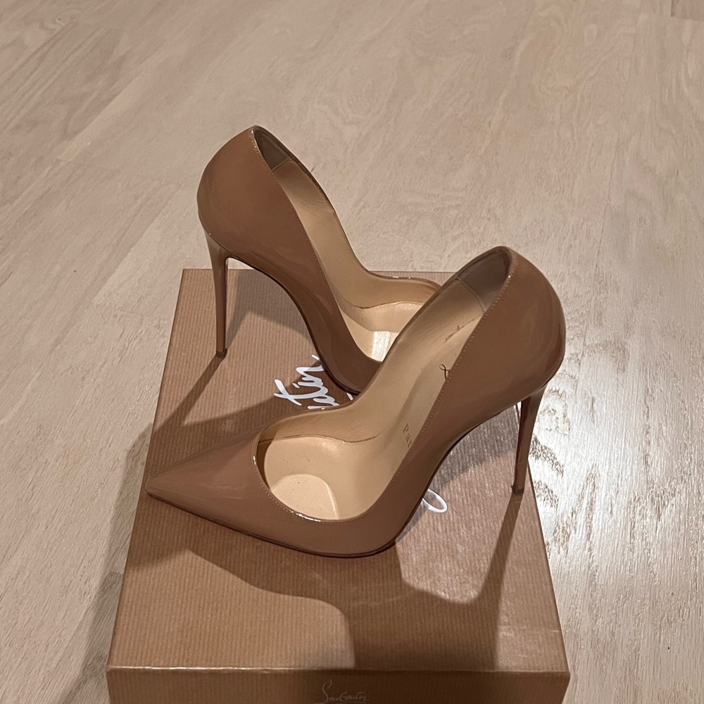 Christian Louboutin So Kate Patent Leather Stilettos in Nude. Super sexy shoe!